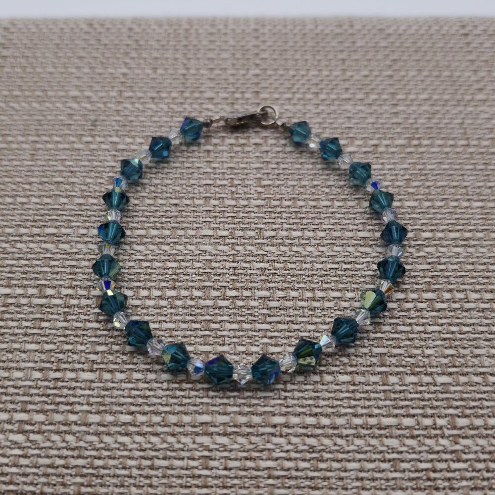 8 Inch Sterling Silver Cute Blue Crystals Bracelet A2506